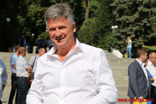 Президент присвоїв державні відзнаки меру Могилева-Подільського і заступнику міського голови Вінниці                     
