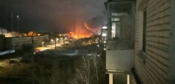 
В окупованому Бердянську вибухи в районі аеродрому – відео 