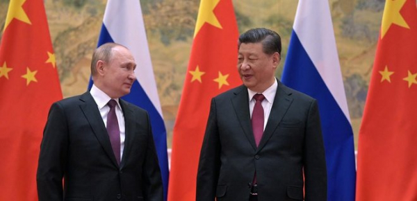 
Розвідка США: Москва веде переговори з Пекіном про постачання зброї та боєприпасів – CNN 