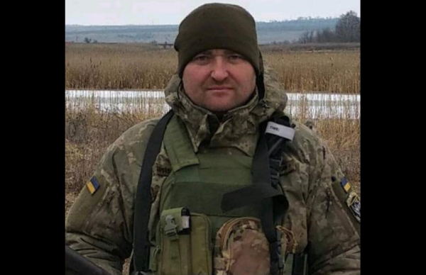 На війні загинули двоє захисників із Вінниччини, яким було 42 роки                    
