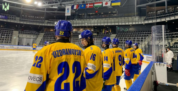 Збірна України U-18 з хокею розгромно програла Казахстану на ЧС-2023