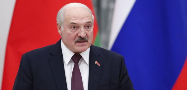 
Лукашенко на зустрічі з Шойгу попросив у Росії "повних гарантій безпеки" 