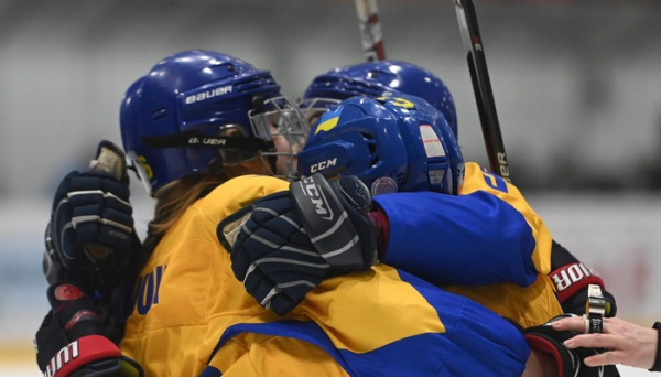 Жіноча збірна України з хокею розгромила Болгарію на ЧС-2023