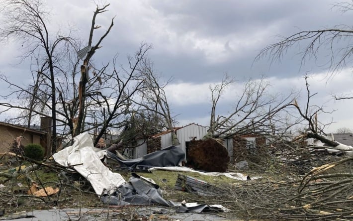 Разрушительный торнадо бушевал в США: что известно