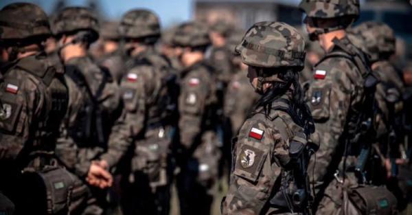 Європа озброюється: Польща створює найбільшу армію, а Фінляндія «наїжачилась» гарматами