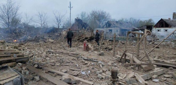 
Павлоград. Ракети прилетіли у промисловість, 25 поранених, пошкоджено 55 будівель — фото 