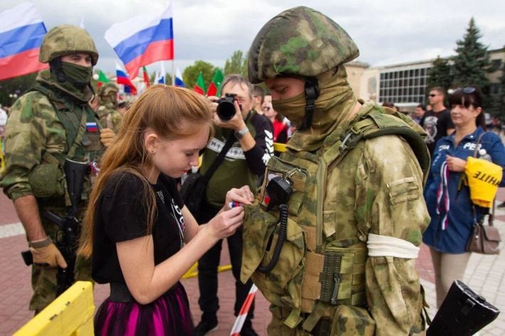 Жители Мелитополя начинают пожинать плоды влияния российской пропаганды на их детей