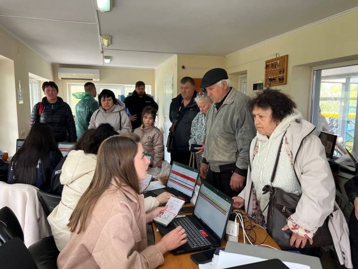Забыли договориться: мелитопольские и бердянские коллаборанты запутались в подсчете "эвакуированных" граждан