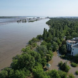 У Дніпро потрапило 150 тонн машинного мастила через підрив Каховської ГЕС