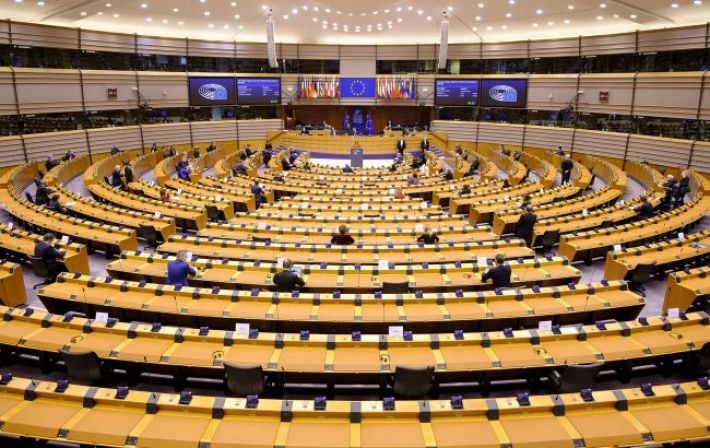 Европарламент призвал НАТО пригласить Украину в Альянс