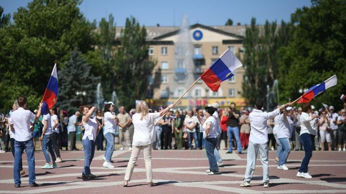Оставайтесь дома! Мелитопольцев предупредили о возможных провокациях оккупантов на "день россии"