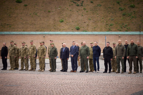 Захід президента до Дня захисників пройшов у Київській фортеці за участі Борреля