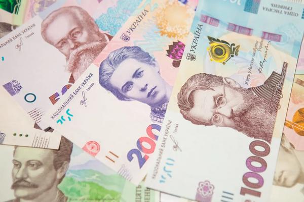 Дефіцит держбюджету різко скоротився у січні. На паузі деякі планові видатки