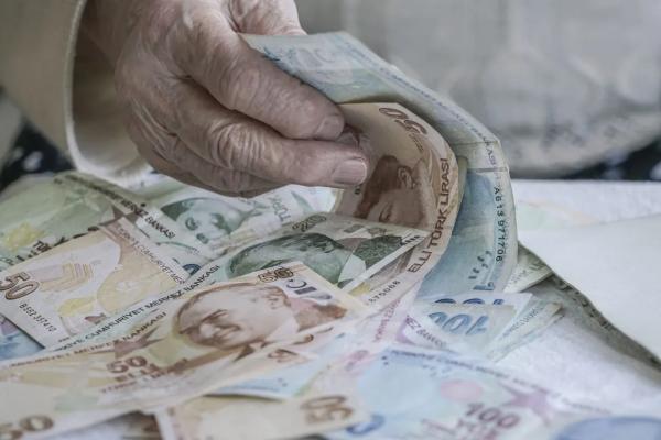 Туреччині не вдається впоратися з інфляцією. Зростання цін на 15-місячному максимумі