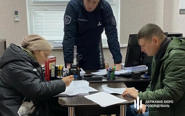 Податківиця допомогла бізнесмену ухилитися від сплати 3,4 млн грн податків – ДБР