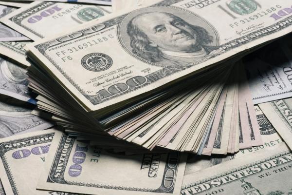 Міжнародні перекази в Україну скоротилися на $1,4 млрд за рік — НБУ