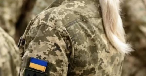 "У мене все добре, служу діловодом". Як засуджені жінки служать в ЗСУ