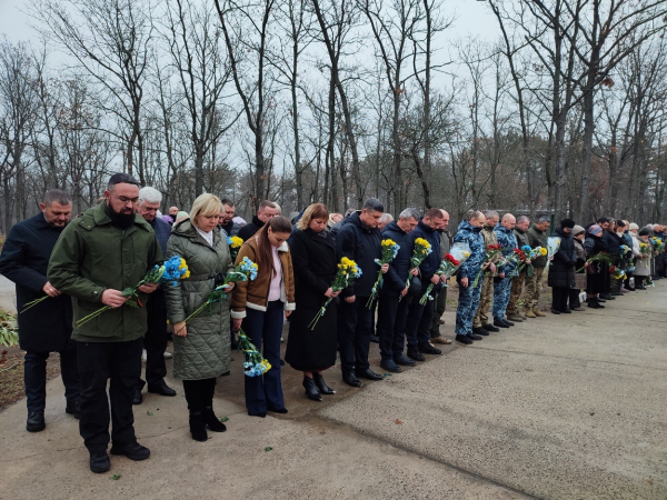 В День ЗСУ ізмаїльчани поклали квіти до могил загиблих Героїв-Захисників