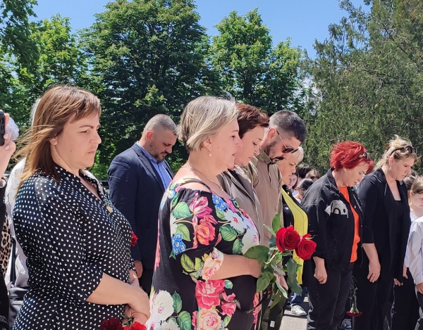 В Ізмаїлі відкрили пам’ятну дошку з ім’ям захисника Володимира Іванова