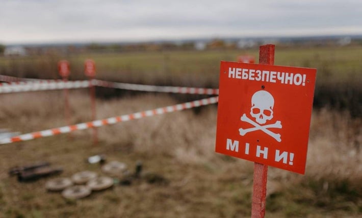 В Запорожье 15-летний парень получил травмы из-за минного взрывателя