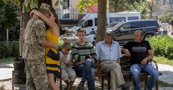 Електоральна група ухилянтів існує, і вона буде мати свій голос, - політологи про майбутні вибори