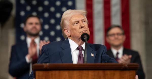 Трамп рокритикував Макрона: Еммануель завжди помиляється!