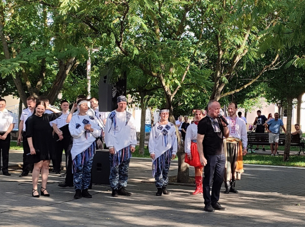 В Ізмаїлі виступили артисти Центру військово-музичного мистецтва ВМС ЗСУ