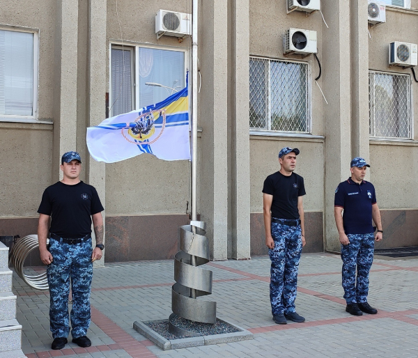 В Ізмаїлі відзначили День Військово-Морських Сил підняттям прапора ВМС