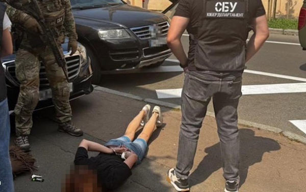 Викрито агентку ФСБ, що готувала обстріли та теракти в Києві