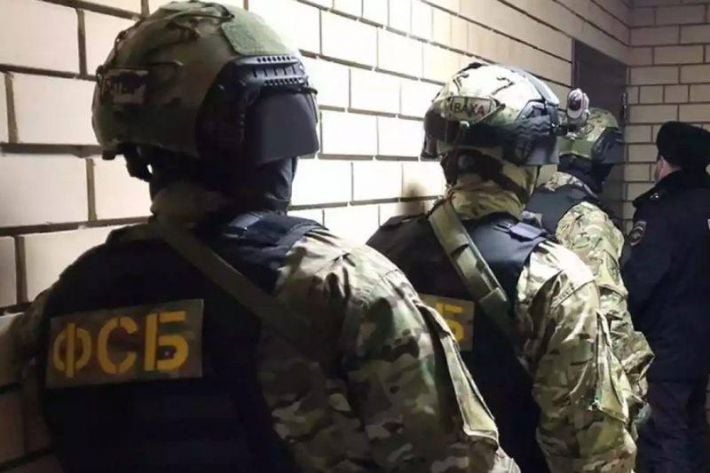 На временно оккупированной территории Мелитопольщины оккупанты усилили проверки и обыски