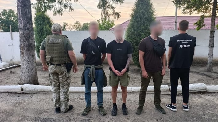 Жителей Запорожской и Херсонской областей задержали на пути в Молдову