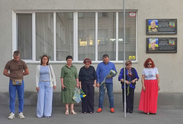 В Ізмаїлі відкрили меморіальну дошку захиснику Олексію Мельнику
