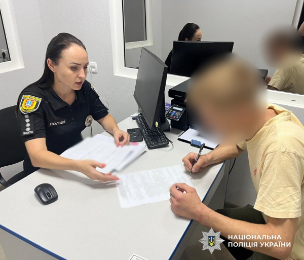 Двоє ділків з Ізмаїла постануть перед судом за розповсюдження наркотиків