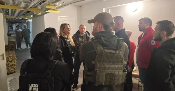 Окрім Херсона Джолі була у Миколаєві, її приїзд організував британський фотограф