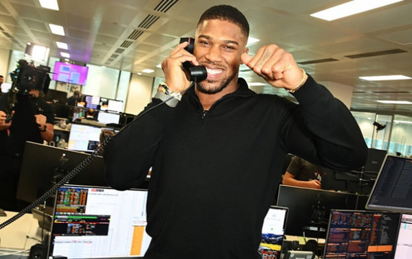 Ентоні Джошуа планує вихід на ринг у грудні цього року