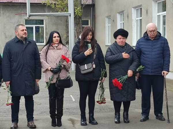 В Ізмаїлі відкрили меморіальну дошку, присвячену герою-захиснику Максиму Горбаченку