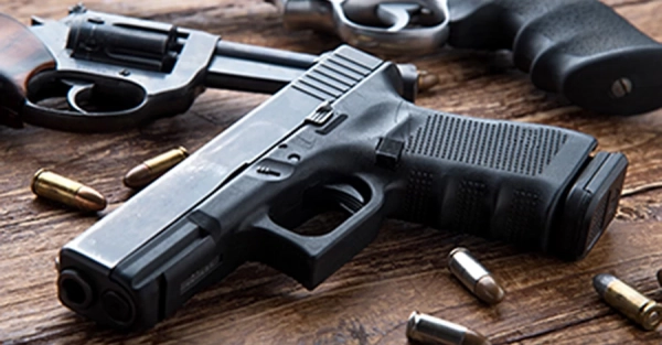 Битва за пістолети: депутати підготували 700 правок до законопроєкту про цивільну зброю