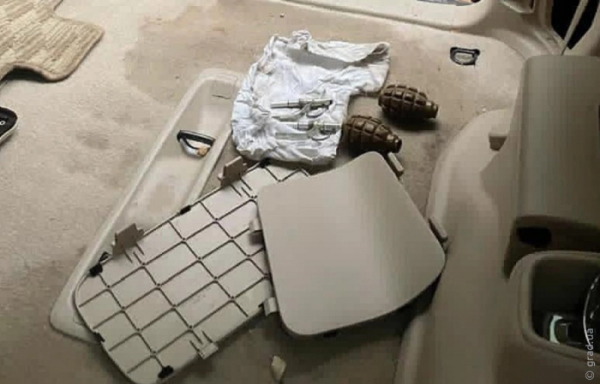 Чоловік перевозив гранати у багажнику автомобіля