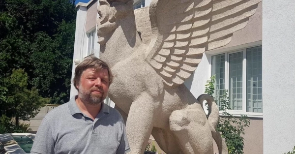 Київ проти Ермітажу: що відомо про головного «розкопника» античного Криму, заарештованого в Польщі