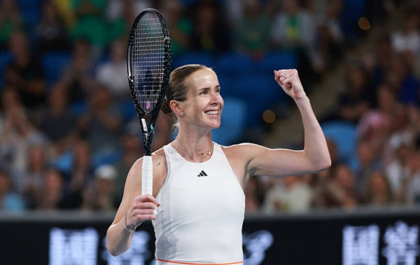 Перемога Світоліної над росіянкою вивела її в 1/8 фіналу AO