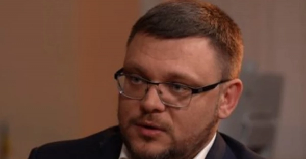 Директор НАБУ фіктивно усиновив хлопчика та уникнув в’язниці за підкуп виборців, - екснардеп